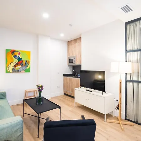 Treetriana Apartment