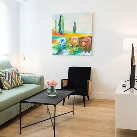 Apartment Treetriana