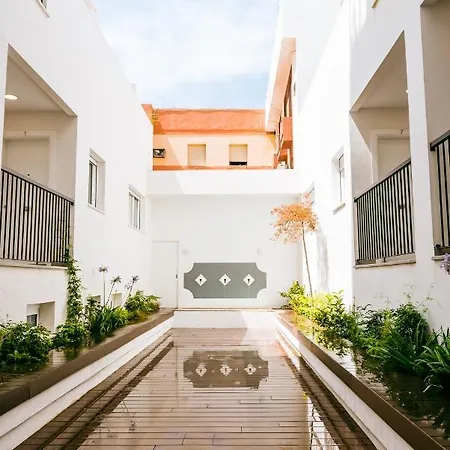 Apartment Treetriana